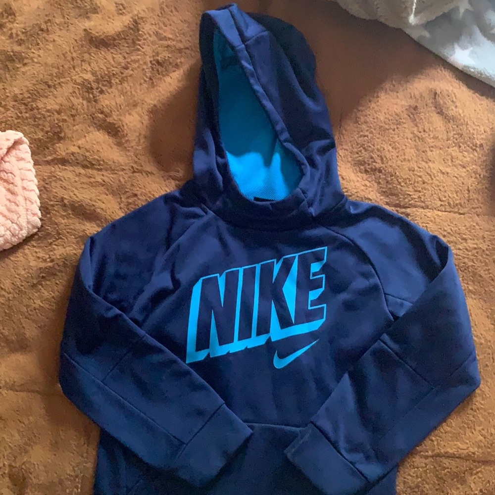 Nike youth sweatshirt size 7/L